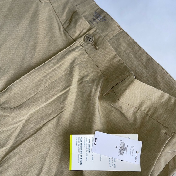 NWT Men’s Active Khaki Shorts - Picture 2 of 3